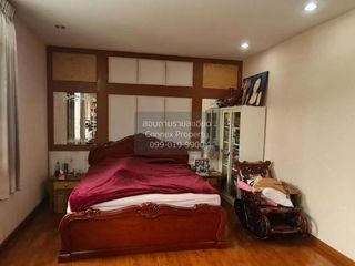 Haus zum Kauf mit 3 Zimmer in Thung Khru, Bangkok
