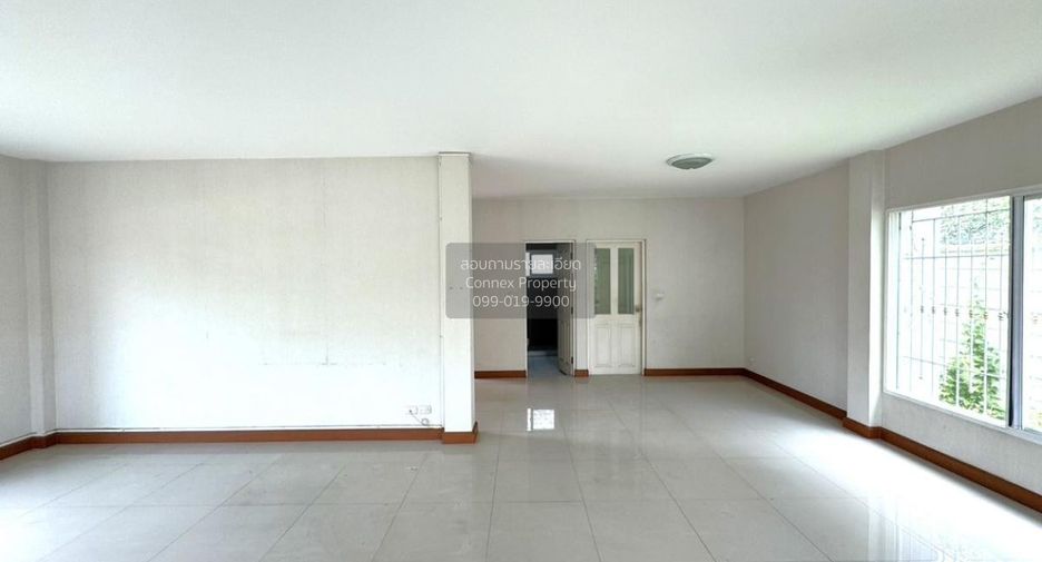 Casa en venta de 3 habitaciones en Bang Khun Thian, Bangkok