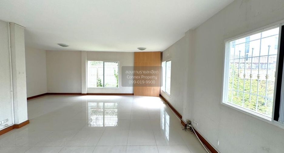 Casa en venta de 3 habitaciones en Bang Khun Thian, Bangkok