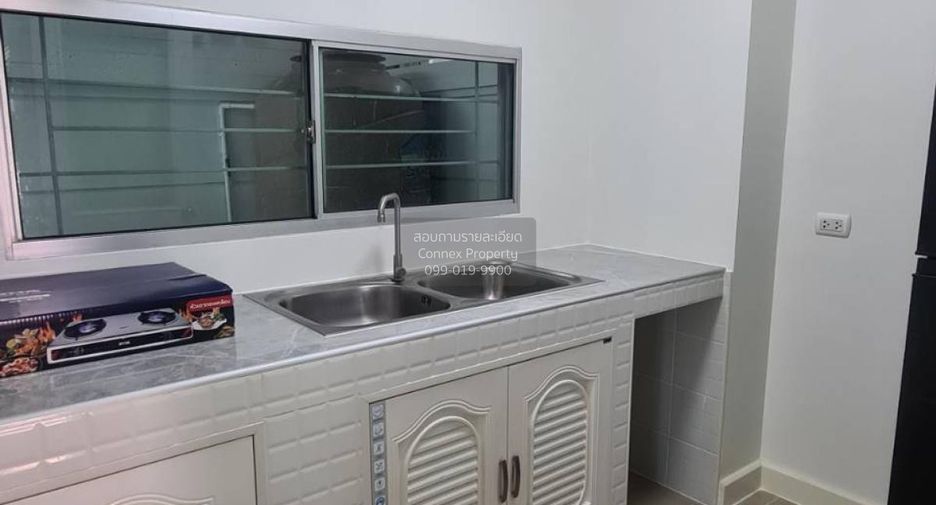 For sale 3 bedrooms townhouse in Bueng Kum, Bangkok