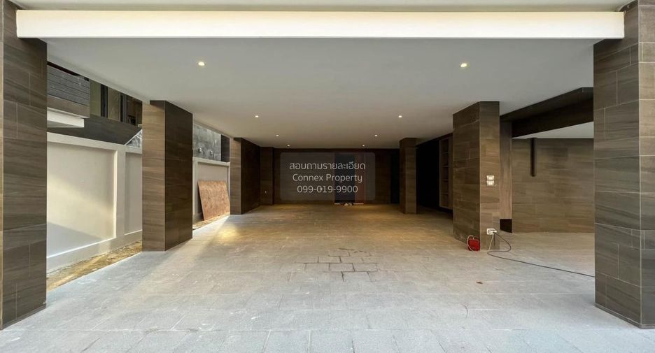 Haus zum Kauf mit 4 Zimmer in Yan Nawa, Bangkok