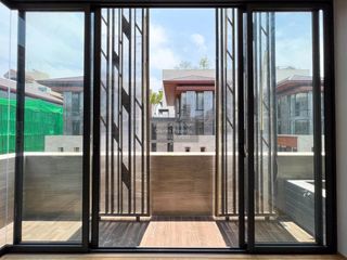 Haus zum Kauf mit 4 Zimmer in Yan Nawa, Bangkok