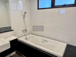Casa en venta de 5 habitaciones en Mueang Nonthaburi, Nonthaburi