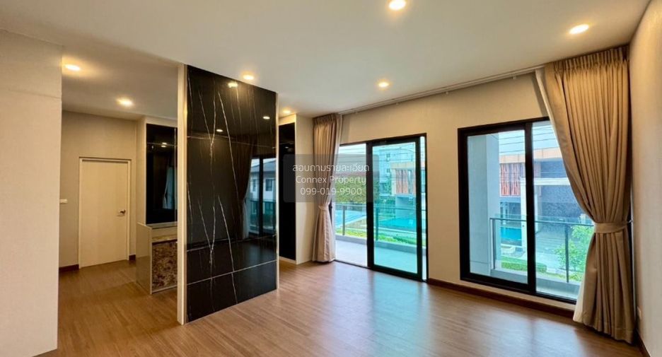 For sale 5 bedrooms house in Mueang Nonthaburi, Nonthaburi