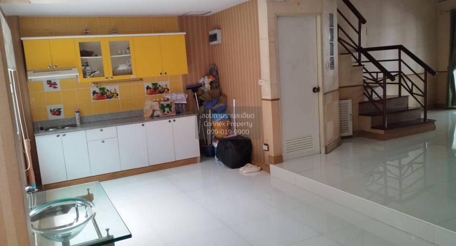 For sale 4 bedrooms house in Chatuchak, Bangkok