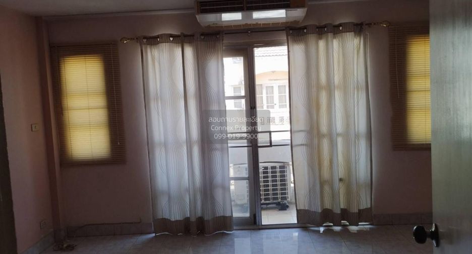 For sale 4 bedrooms house in Chatuchak, Bangkok