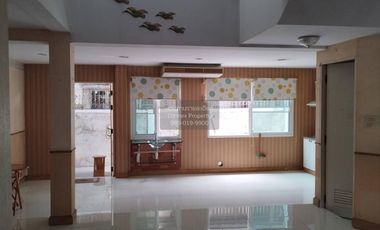 For sale 4 bedrooms house in Chatuchak, Bangkok