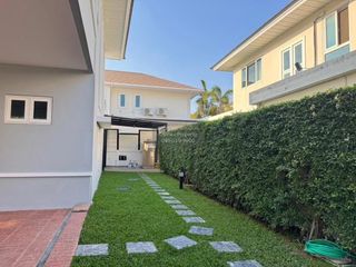 Haus zum Kauf mit 4 Zimmer in Lat Krabang, Bangkok