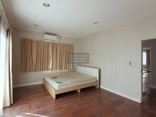 For sale 4 ベッドルーム house in Mueang Samut Sakhon, Samut Sakhon