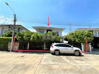 Haus zum Kauf mit 3 Zimmer in Thung Khru, Bangkok