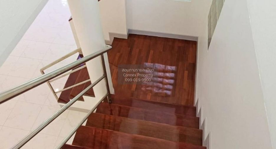 Casa adosada en venta de 3 habitaciones en Prawet, Bangkok
