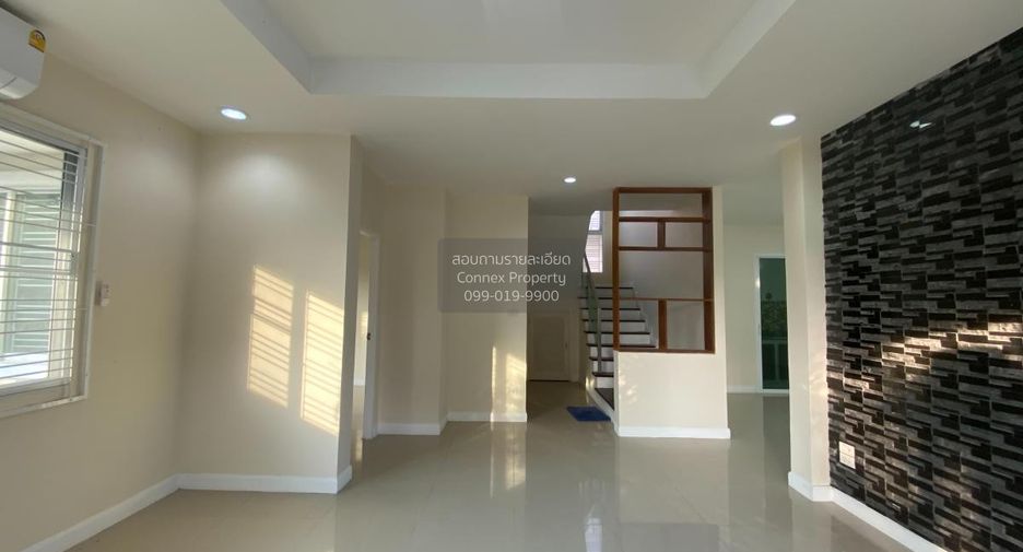 出售 4 卧室 独立屋 在 Sai Noi, Nonthaburi