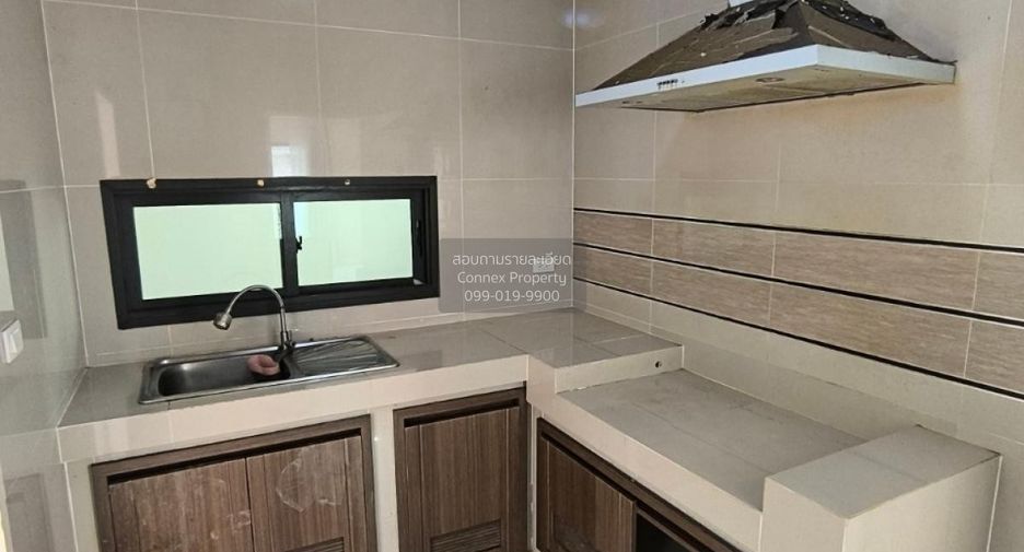 Haus zum Kauf mit 4 Zimmer in Sai Mai, Bangkok