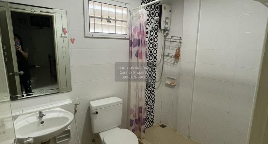 À vendre 3 chambres maison de ville à Mueang Samut Sakhon, Samut Sakhon