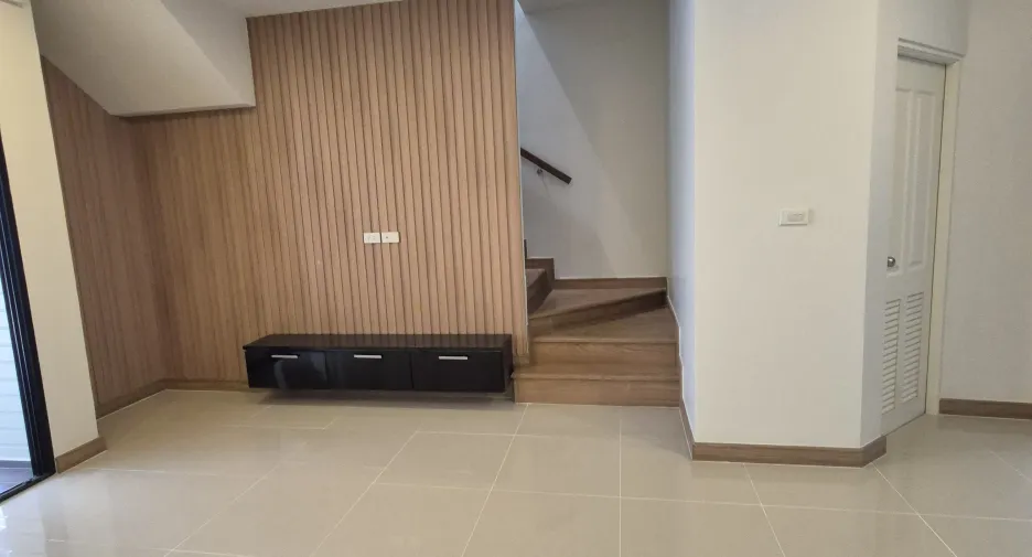 ขาย 3 ห้องนอน ทาวน์เฮ้าส์ ใน บางบัวทอง, นนทบุรี