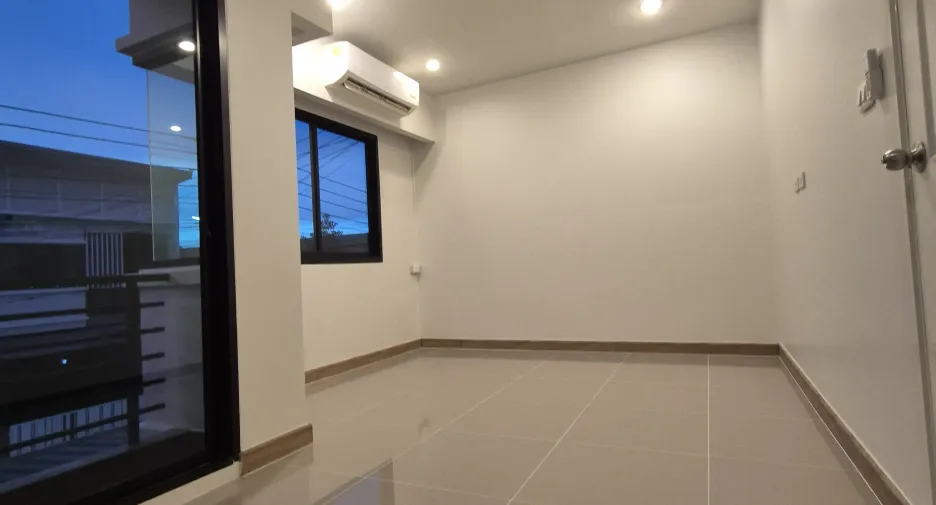 ขาย 3 ห้องนอน ทาวน์เฮ้าส์ ใน บางบัวทอง, นนทบุรี
