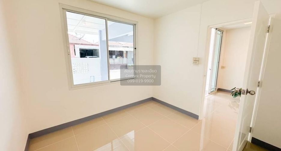 Reihenhaus zum Kauf mit 2 Zimmer in Bang Bua Thong, Nonthaburi