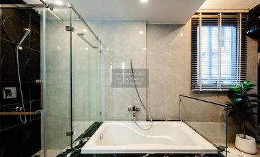 À vendre 2 chambres condo à Huai Khwang, Bangkok