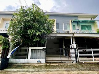 Reihenhaus zum Kauf mit 3 Zimmer in Pak Kret, Nonthaburi