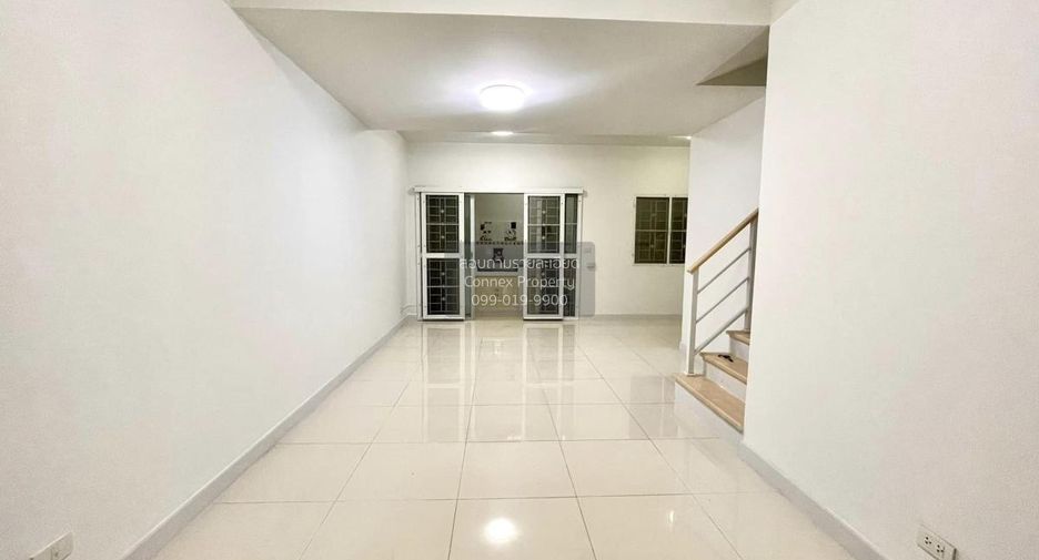 Reihenhaus zum Kauf mit 3 Zimmer in Pak Kret, Nonthaburi