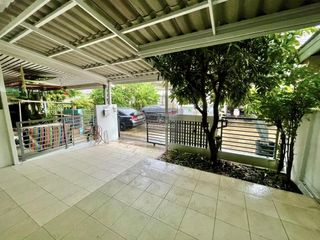 Reihenhaus zum Kauf mit 3 Zimmer in Pak Kret, Nonthaburi