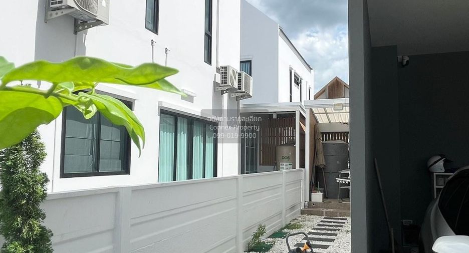 Casa en venta de 4 habitaciones en Bang Khun Thian, Bangkok