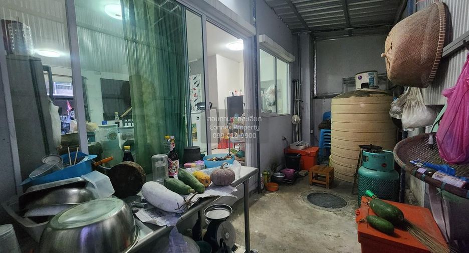 For sale 3 bedrooms townhouse in Sai Noi, Nonthaburi
