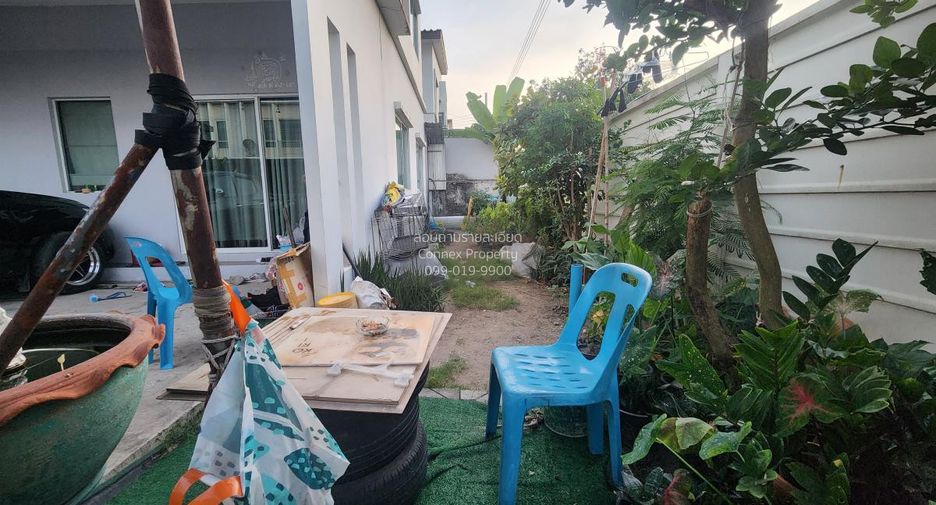 For sale 3 bedrooms townhouse in Sai Noi, Nonthaburi