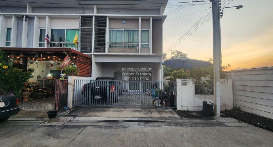 For sale 3 bedrooms townhouse in Sai Noi, Nonthaburi