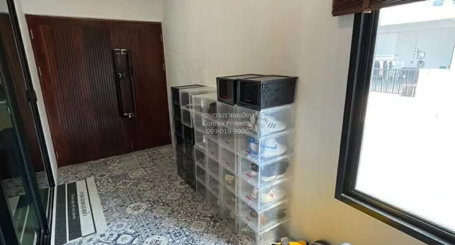 For sale 5 ベッドルーム house in Mueang Samut Sakhon, Samut Sakhon