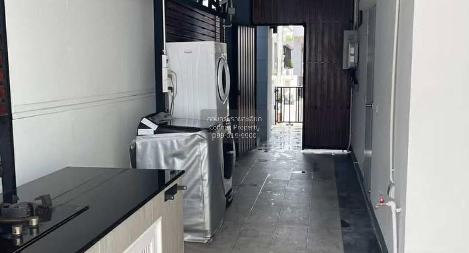 For sale 5 ベッドルーム house in Mueang Samut Sakhon, Samut Sakhon