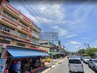 出售 4 卧室 商业空间 在 Cha-Am, Phetchaburi