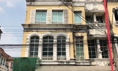 Casa adosada en venta de 6 habitaciones en Chatuchak, Bangkok