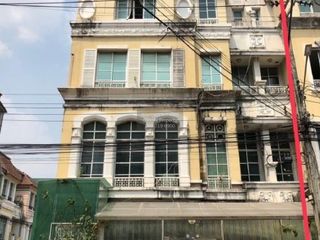 Casa adosada en venta de 6 habitaciones en Chatuchak, Bangkok