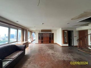 Condo en venta de 3 habitaciones en Chatuchak, Bangkok