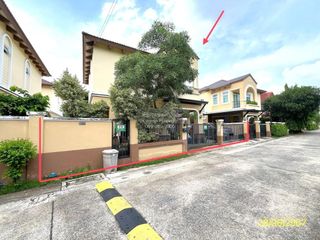 Haus zum Kauf mit 3 Zimmer in Khlong Sam Wa, Bangkok