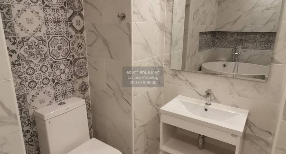 For sale 2 bedrooms condo in Bang Phlat, Bangkok