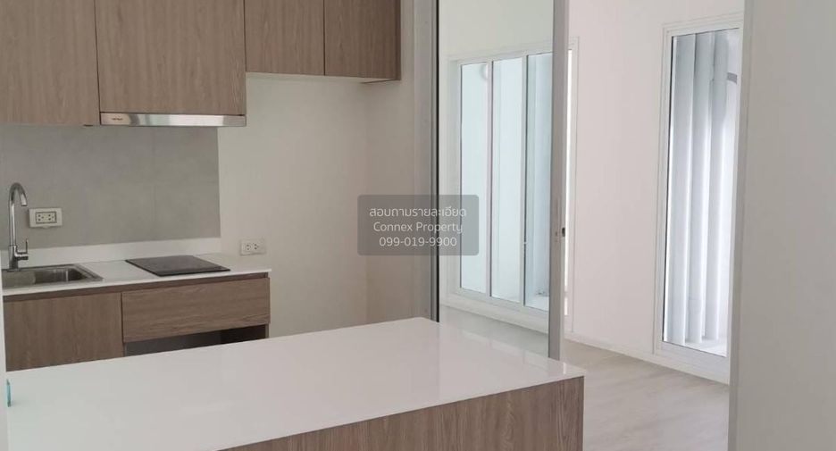For sale 2 bedrooms condo in Bang Phlat, Bangkok