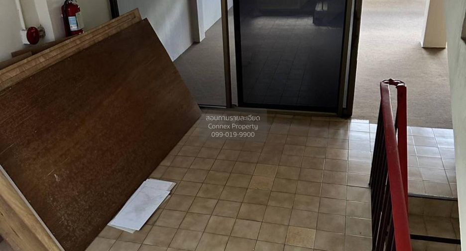 For sale 5 bedrooms retail Space in Chatuchak, Bangkok