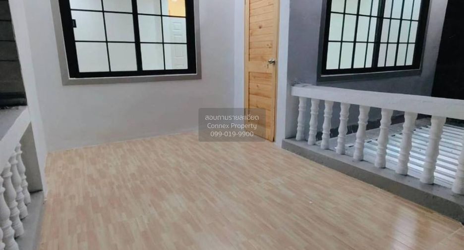 Casa adosada en venta de 4 habitaciones en Wang Thonglang, Bangkok