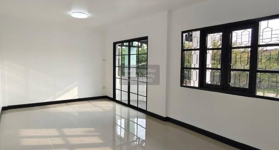 For sale 3 bedrooms townhouse in Bang Bua Thong, Nonthaburi