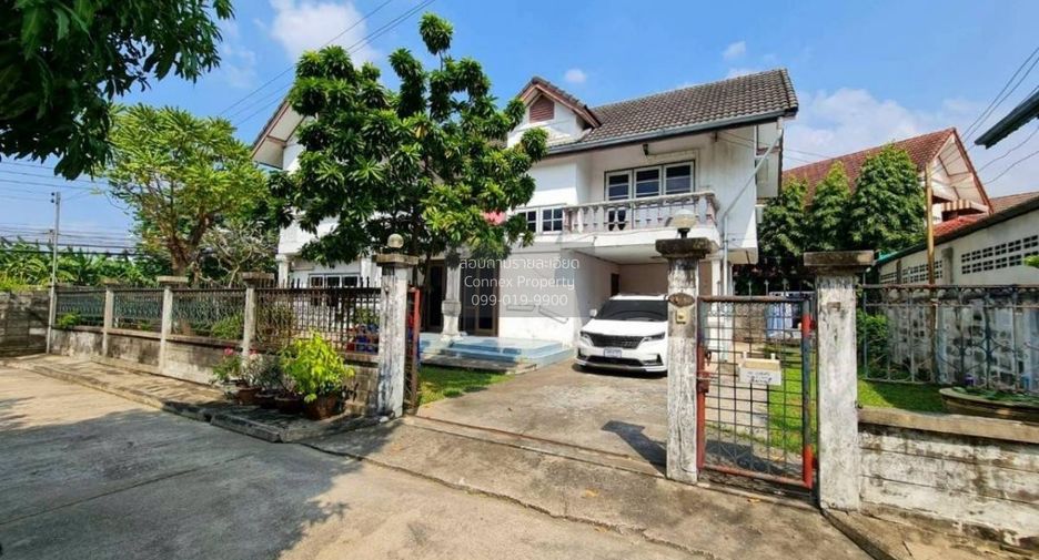 Haus zum Kauf mit 4 Zimmer in Taling Chan, Bangkok