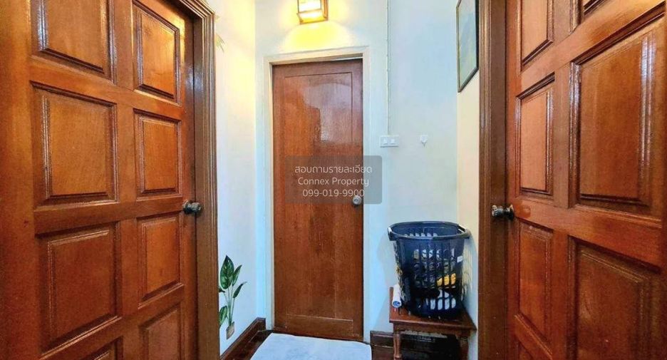 Haus zum Kauf mit 4 Zimmer in Taling Chan, Bangkok