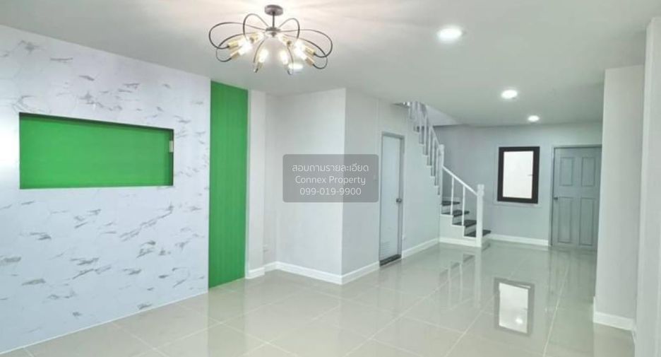 À vendre 3 chambres maison de ville à Pak Kret, Nonthaburi