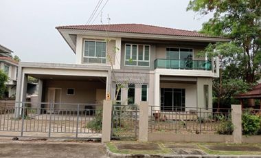 Haus zum Kauf mit 3 Zimmer in Khlong Sam Wa, Bangkok