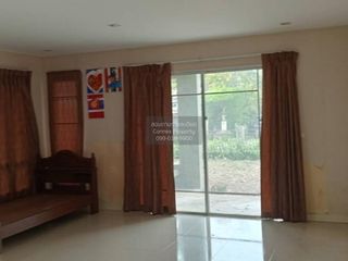 Haus zum Kauf mit 3 Zimmer in Khlong Sam Wa, Bangkok