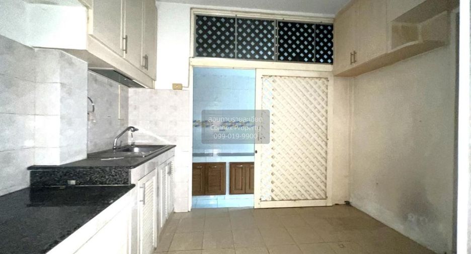Casa en venta de 4 habitaciones en Mueang Nonthaburi, Nonthaburi