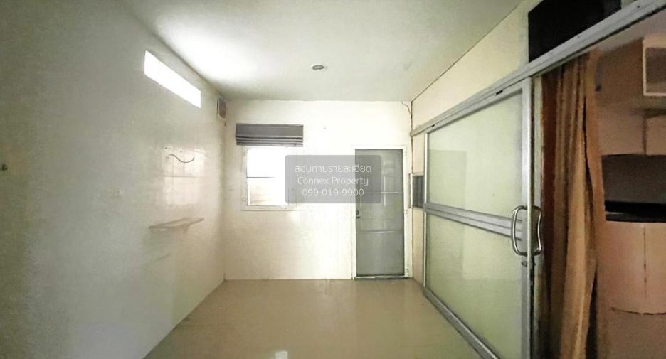 Casa en venta de 4 habitaciones en Mueang Nonthaburi, Nonthaburi