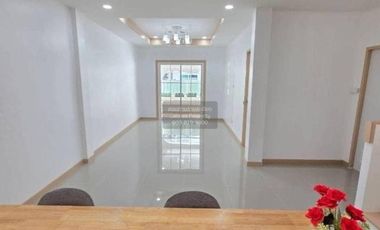 Reihenhaus zum Kauf mit 3 Zimmer in Bang Bua Thong, Nonthaburi