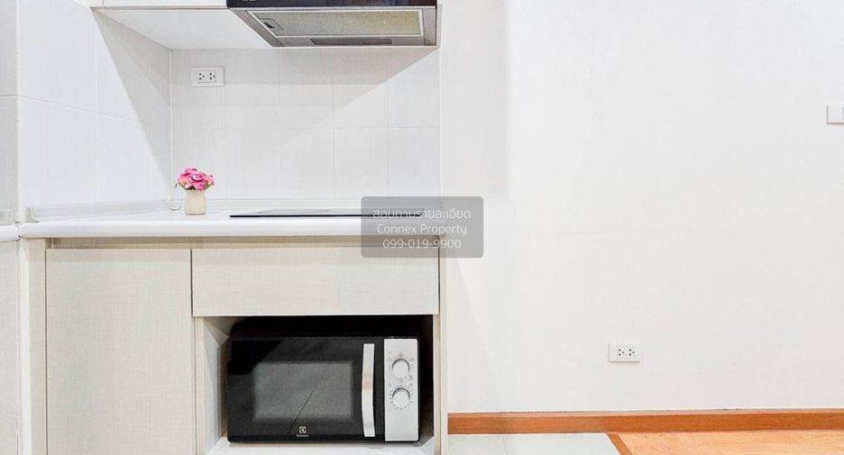 For sale 2 bedrooms condo in Mueang Samut Prakan, Samut Prakan